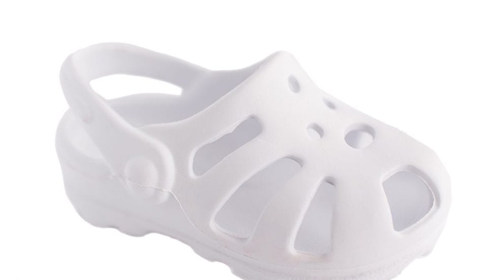 WHITE CLOGS